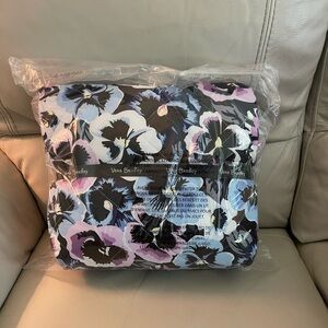 ‼️Final Price Drop ‼️ Vera Bradley NIP Faux Down Blanket in Plum Pansies